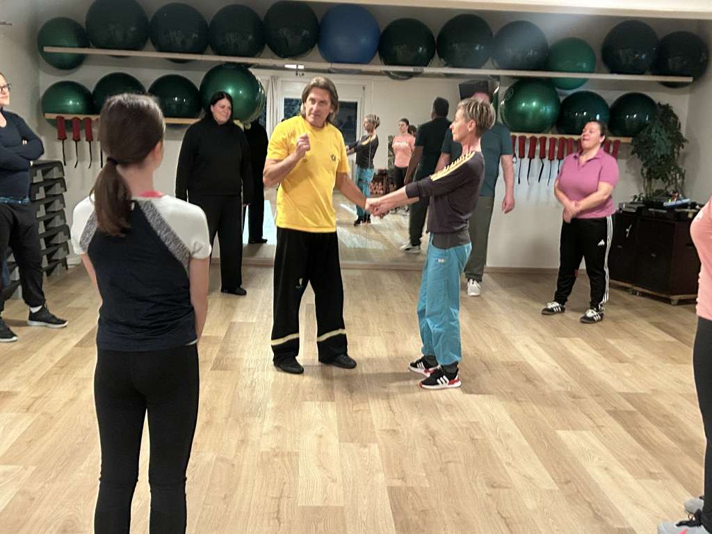 Bild Dai-Sifu unterrichtet